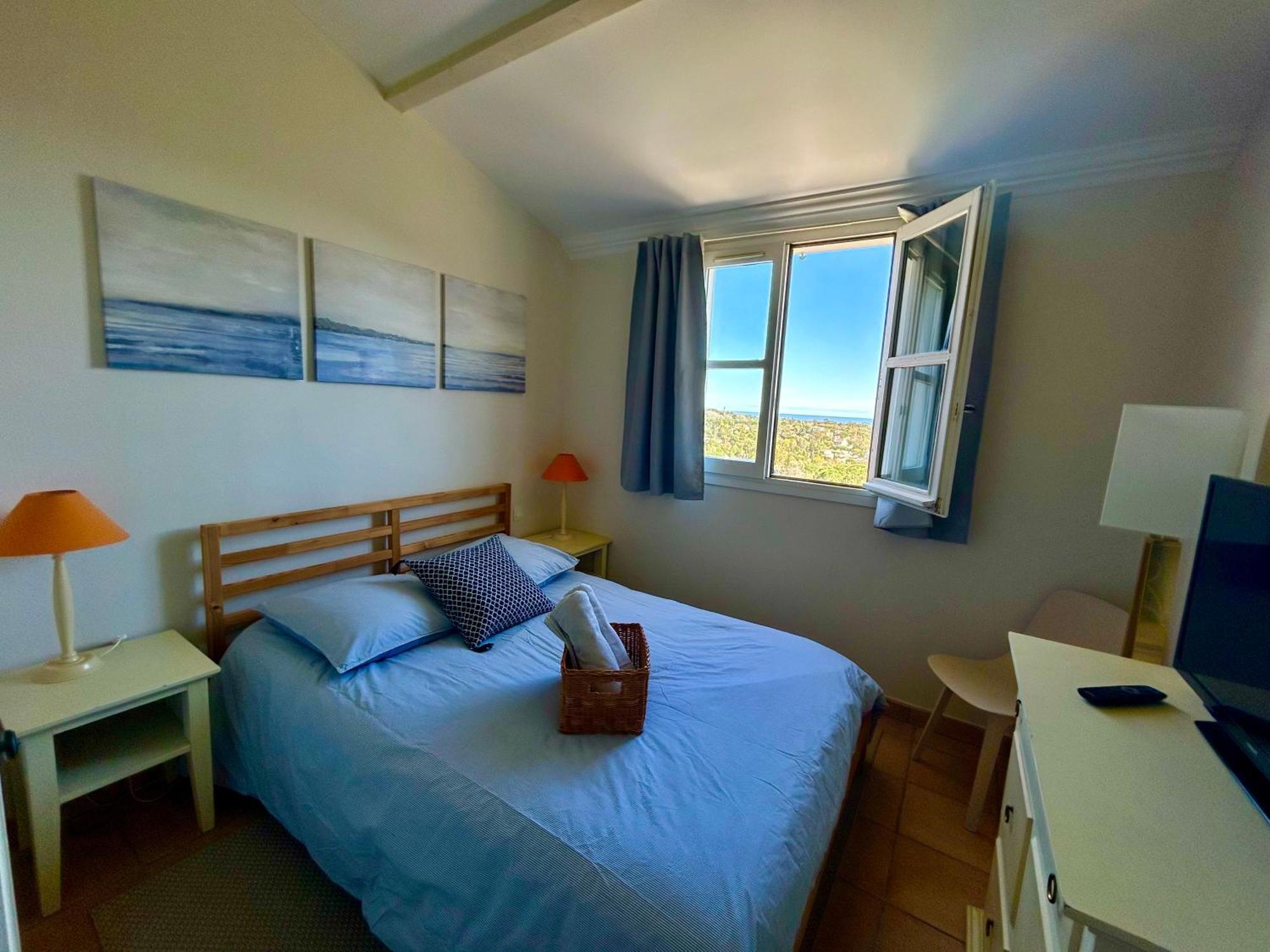 Les Restanques 3120 Vue Mer 3 Chambres Grimaud Bagian luar foto